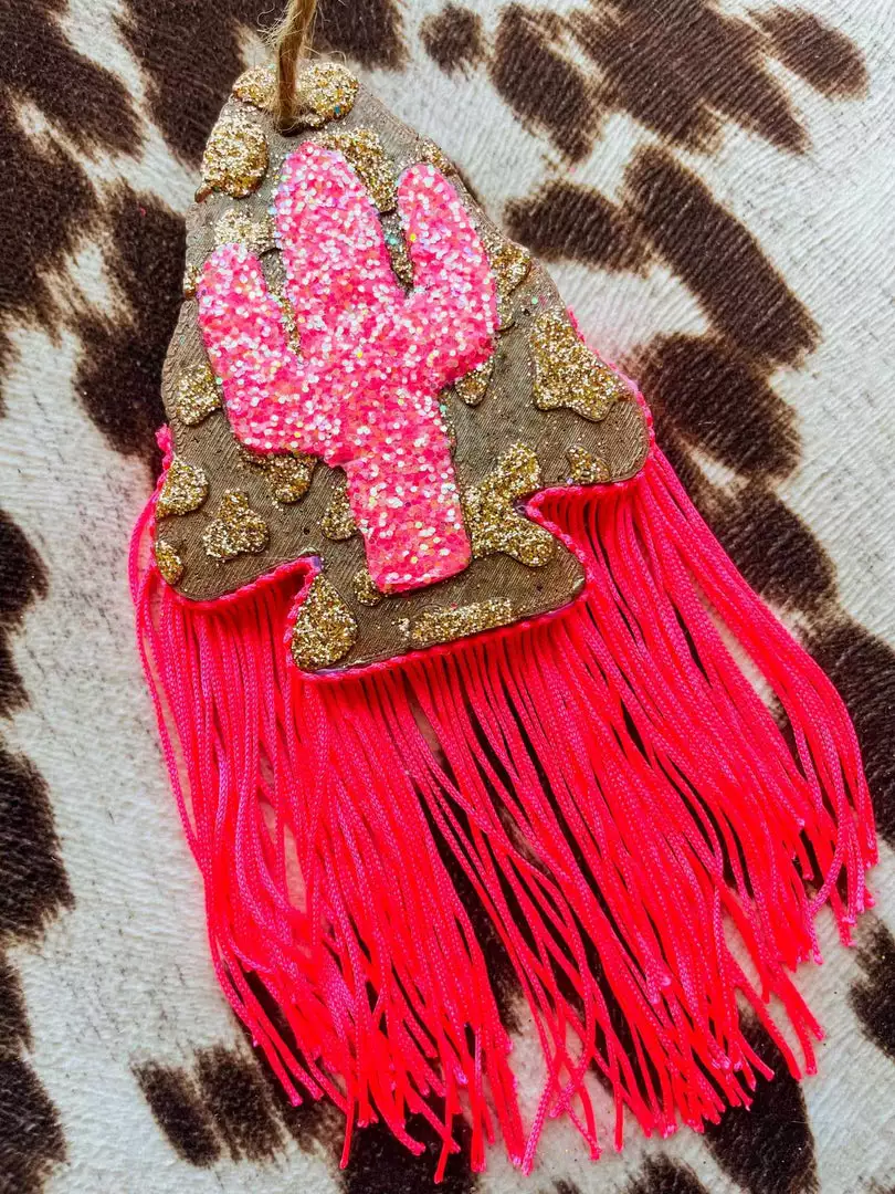 Southern Custom Designs New Arrivals Arrowhead And Cactus Fringe Freshie