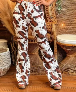 D & J Industies Co., LTD. Clothing Makin Mooves Jeans