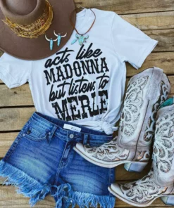 Buckin Barn Acts Like Madonna Tee - Dust