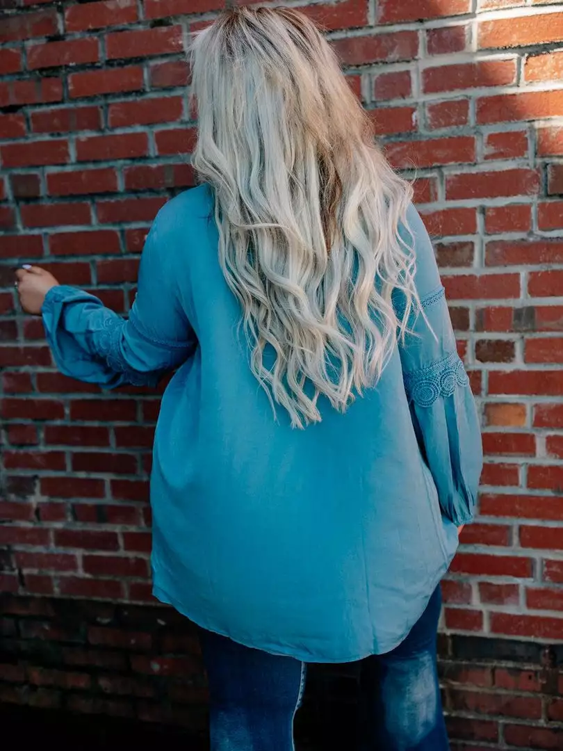 D & J Industries Circle Of Love Top - Royal Blue Tops