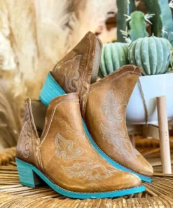 Alig Tannery Liz Embroidered Dream Leather Bootie In Brown Footwear