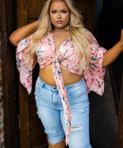 D & J Industies Co., LTD. PREORDER Picture This Pink Floral Crop Top Pre-Orders